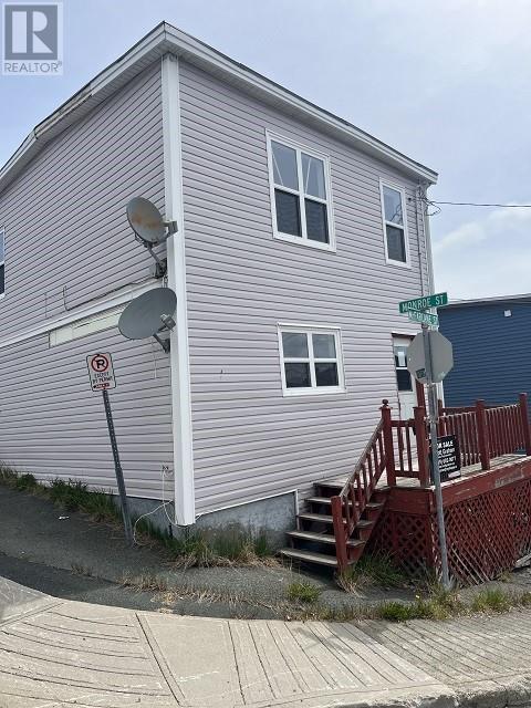 44 MacFarlane Street