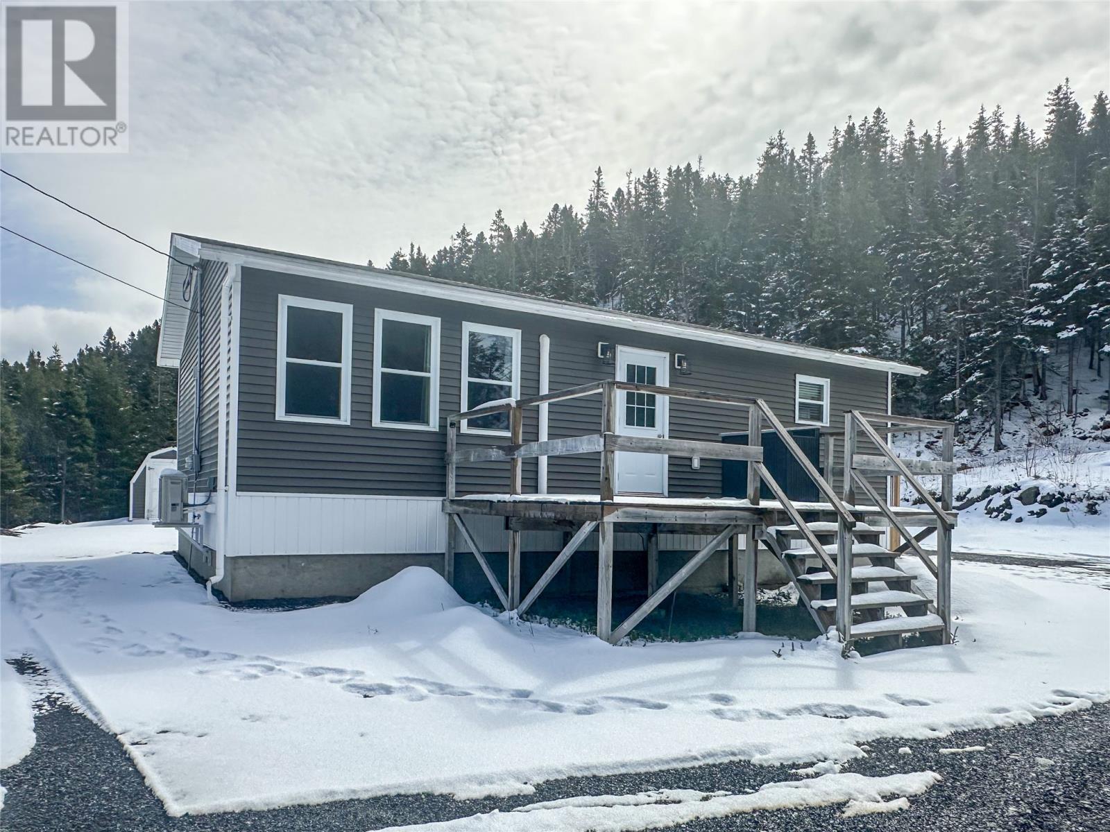75 Island Drive Property Photo 1