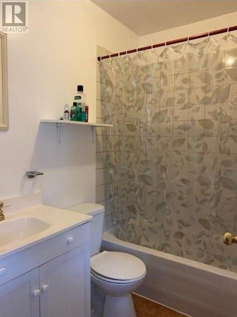 7 Cabot Road Property Photo 8