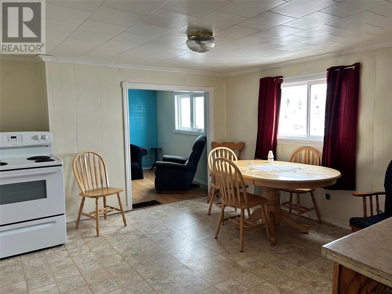 14 School Road Property Photo 4