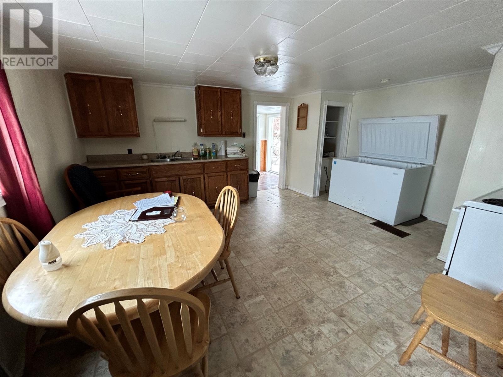 14 School Road Property Photo 5