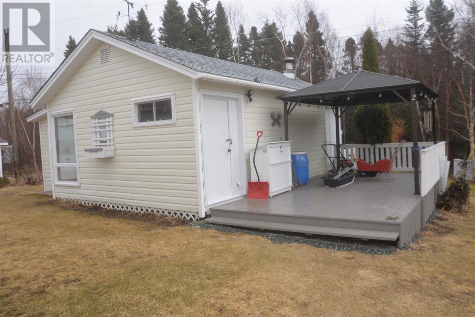 106 Ogilvie Street Property Photo 2