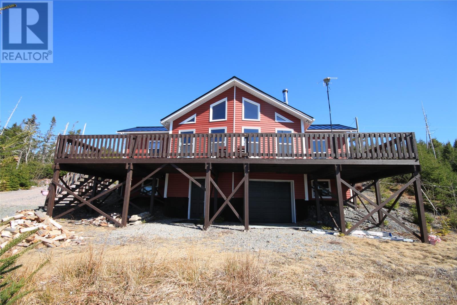 130 Country Lane Property Photo 1