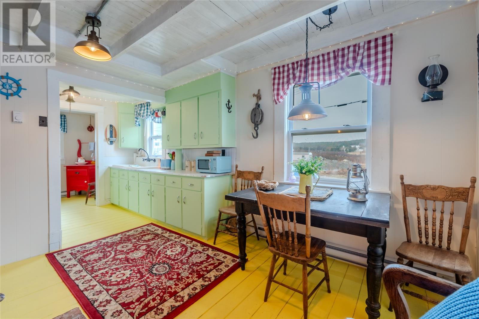 1 Meadow Avenue Property Photo 9