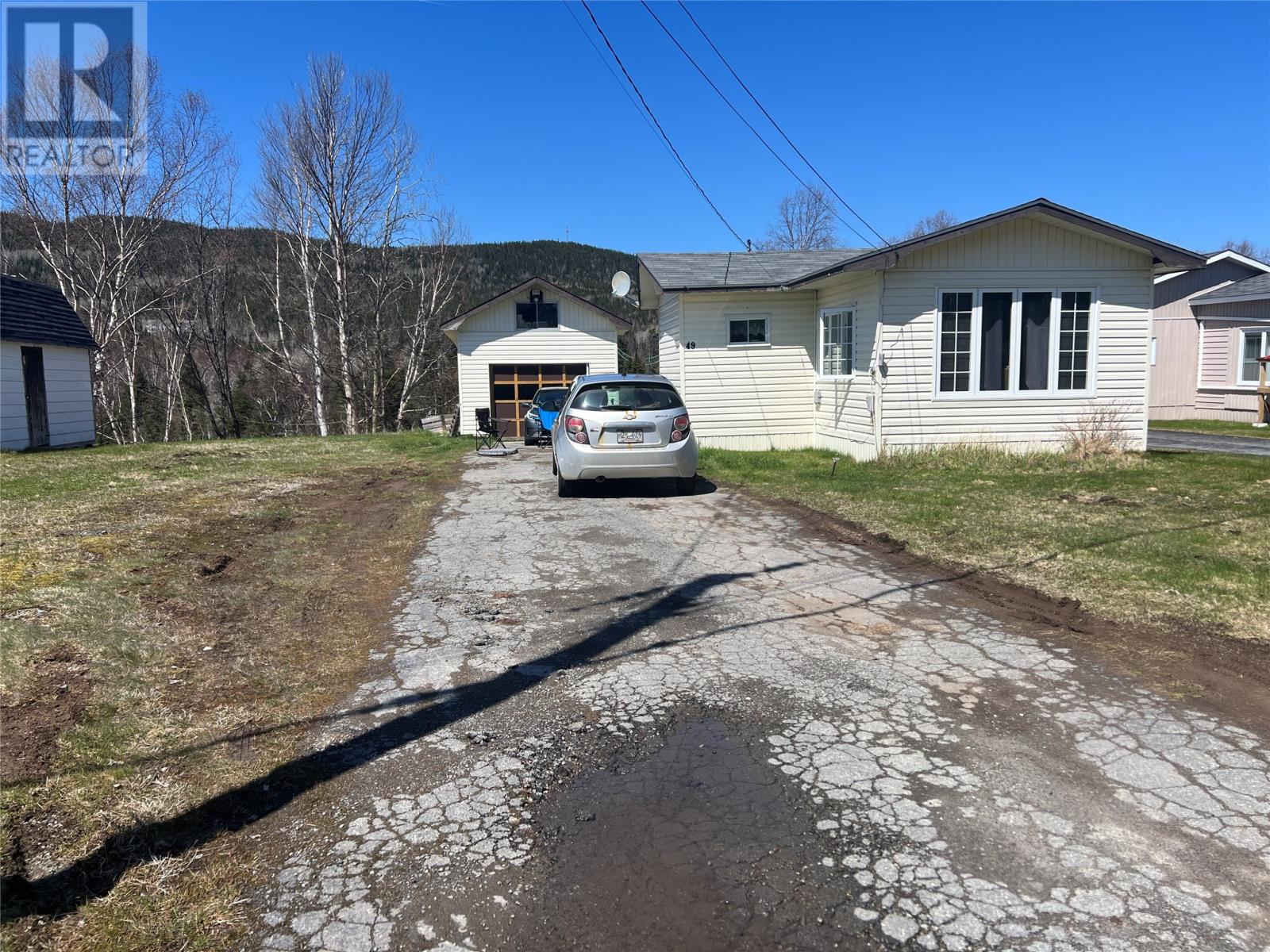 49 Southshore Drive Property Photo 1