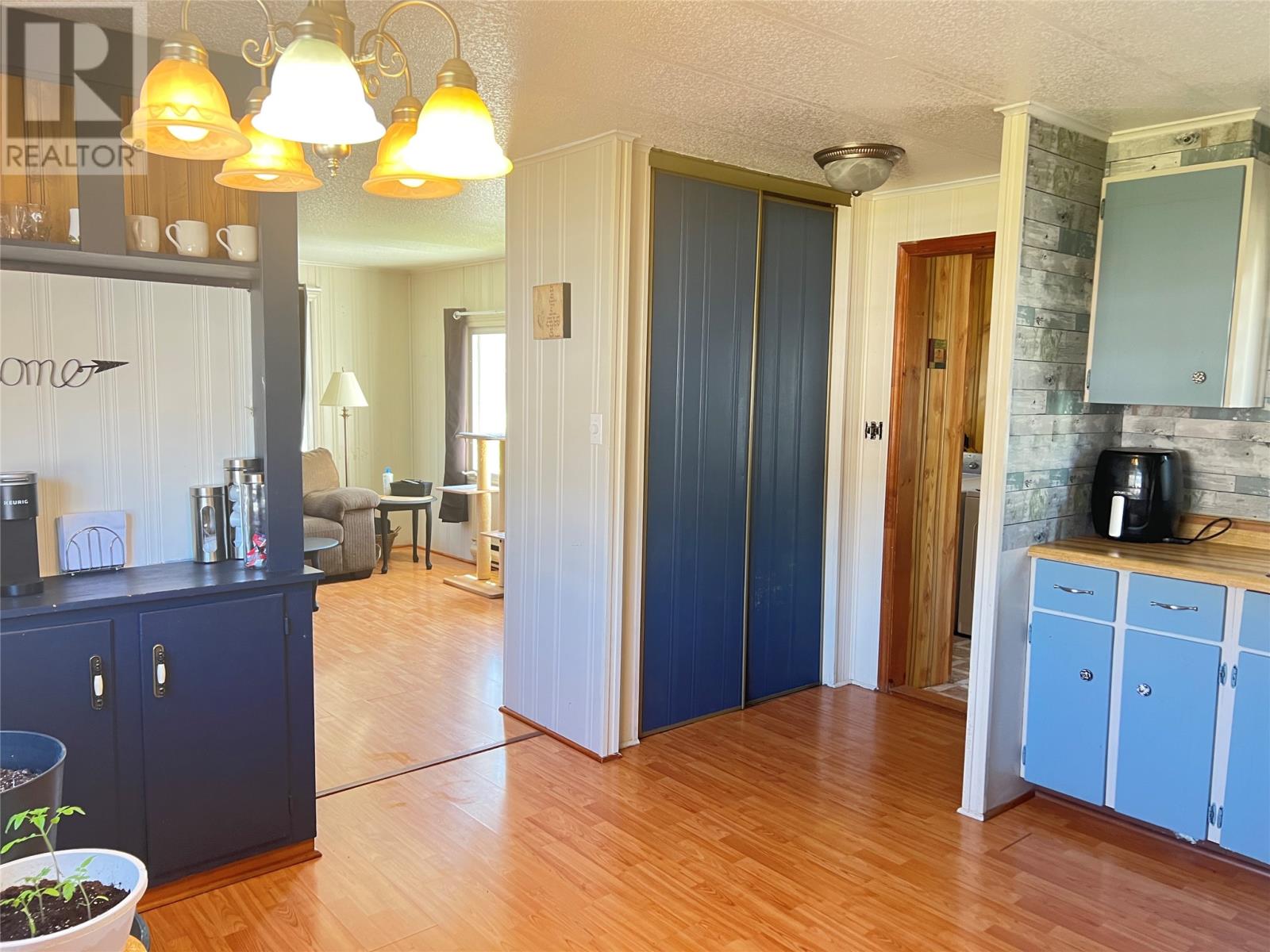 49 Southshore Drive Property Photo 8