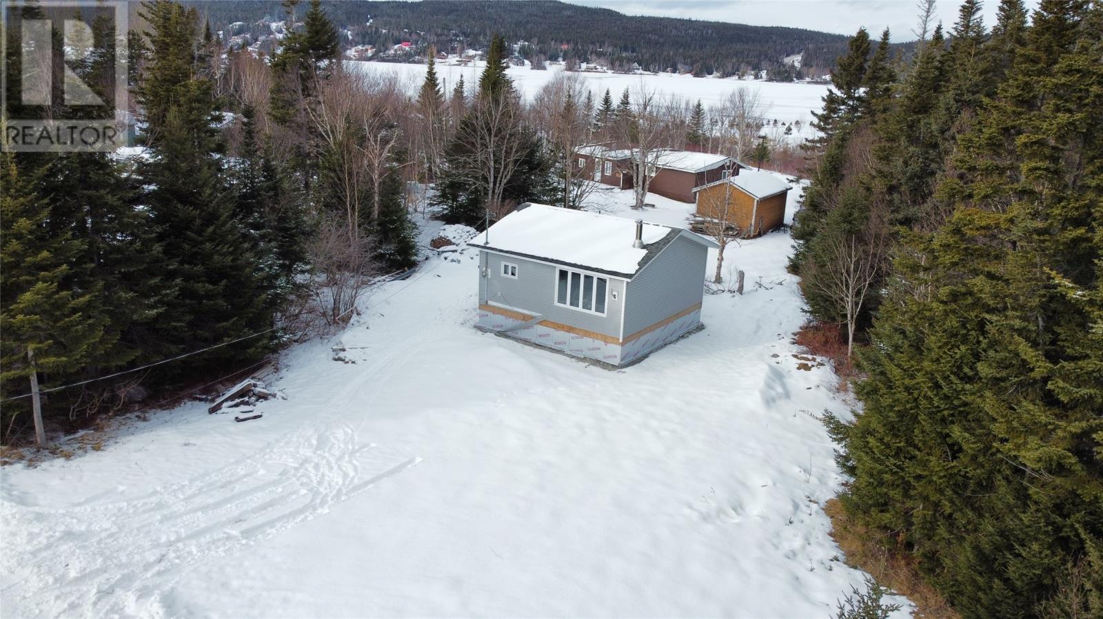 2 Sunset Drive Property Photo 1