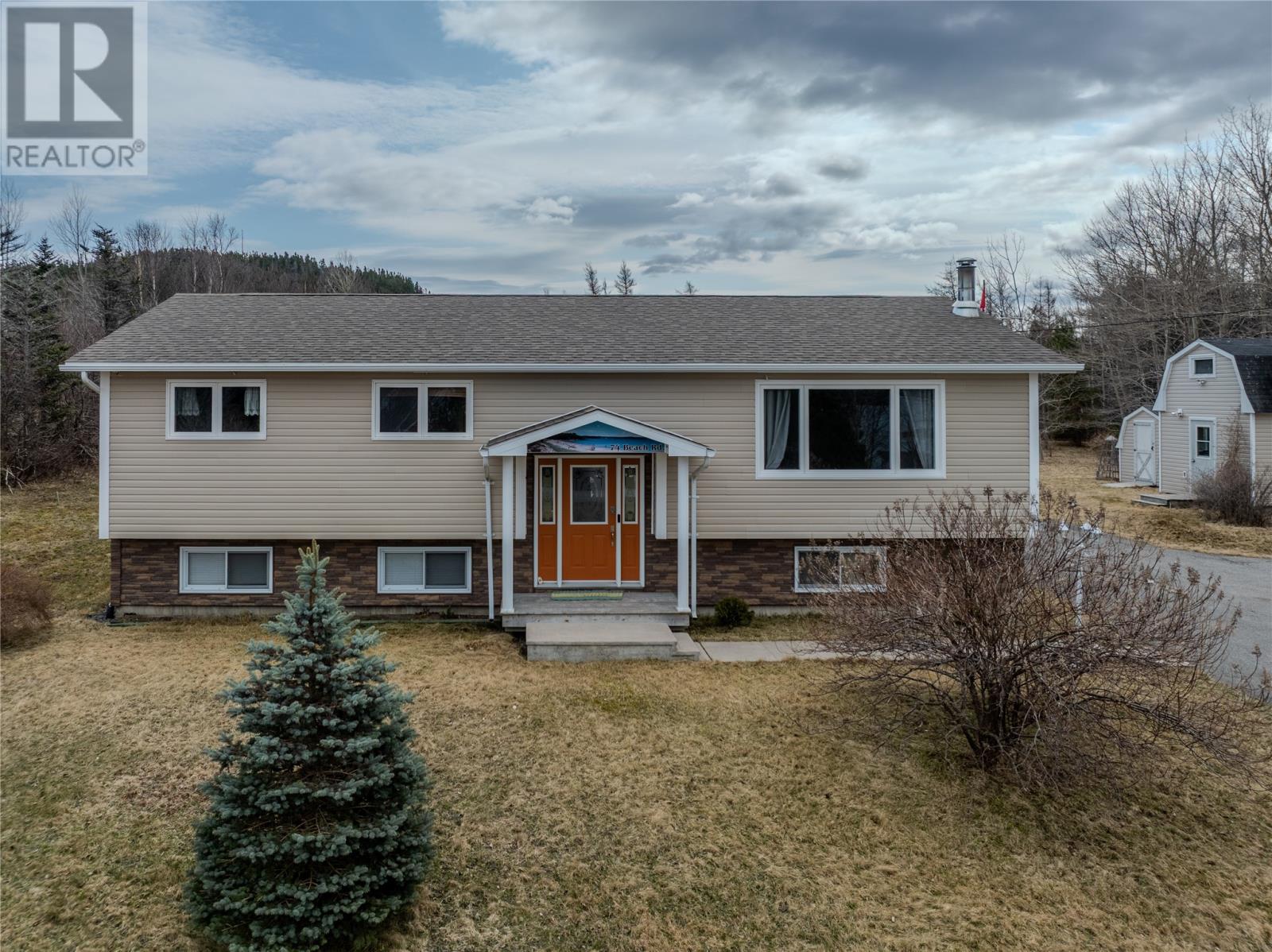 74 Beach Road Property Photo 1