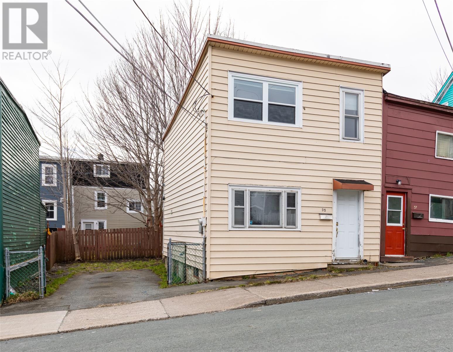 35 Goodview Street