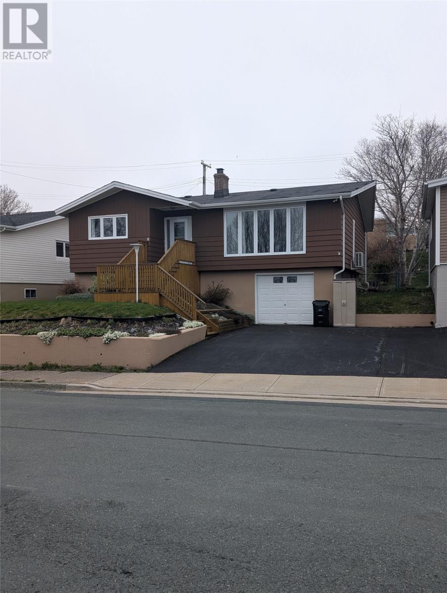 6 Macpherson Avenue