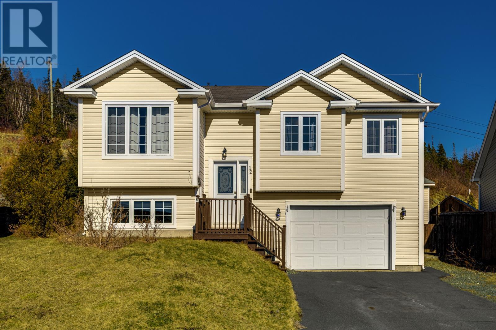 12 Hayfield Place
