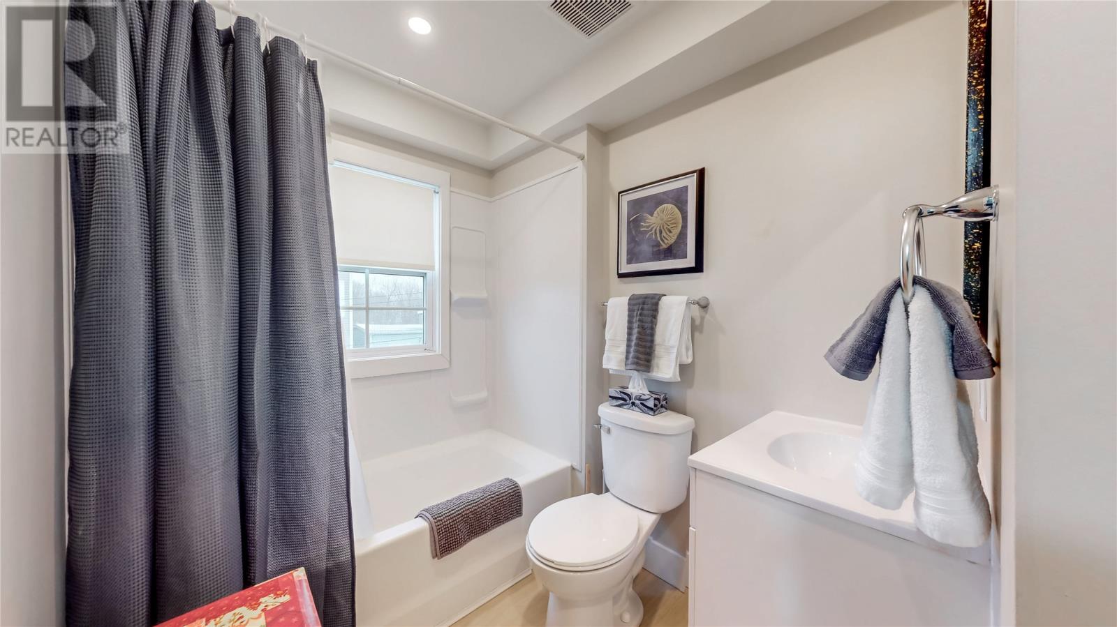 26 Boncloddy Street Property Photo 17