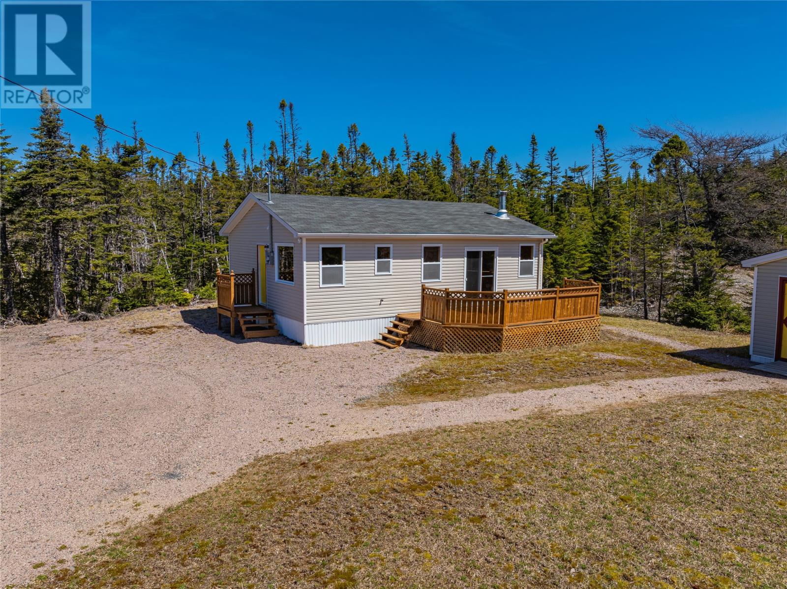 14 Ryans Pond E Property Photo 1