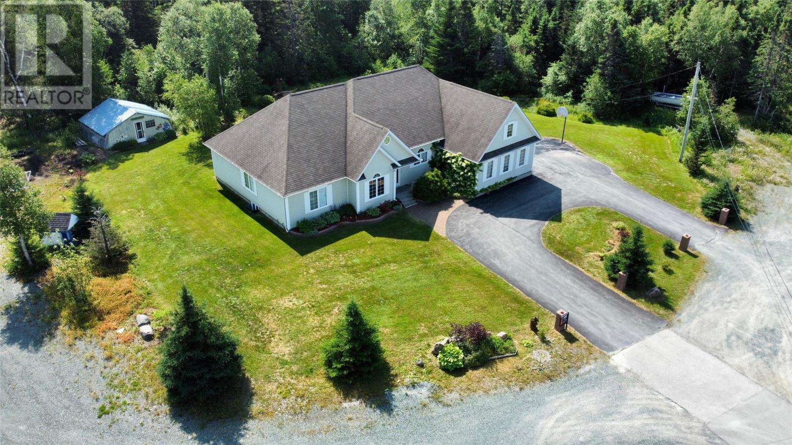 7 Country Lane Property Photo