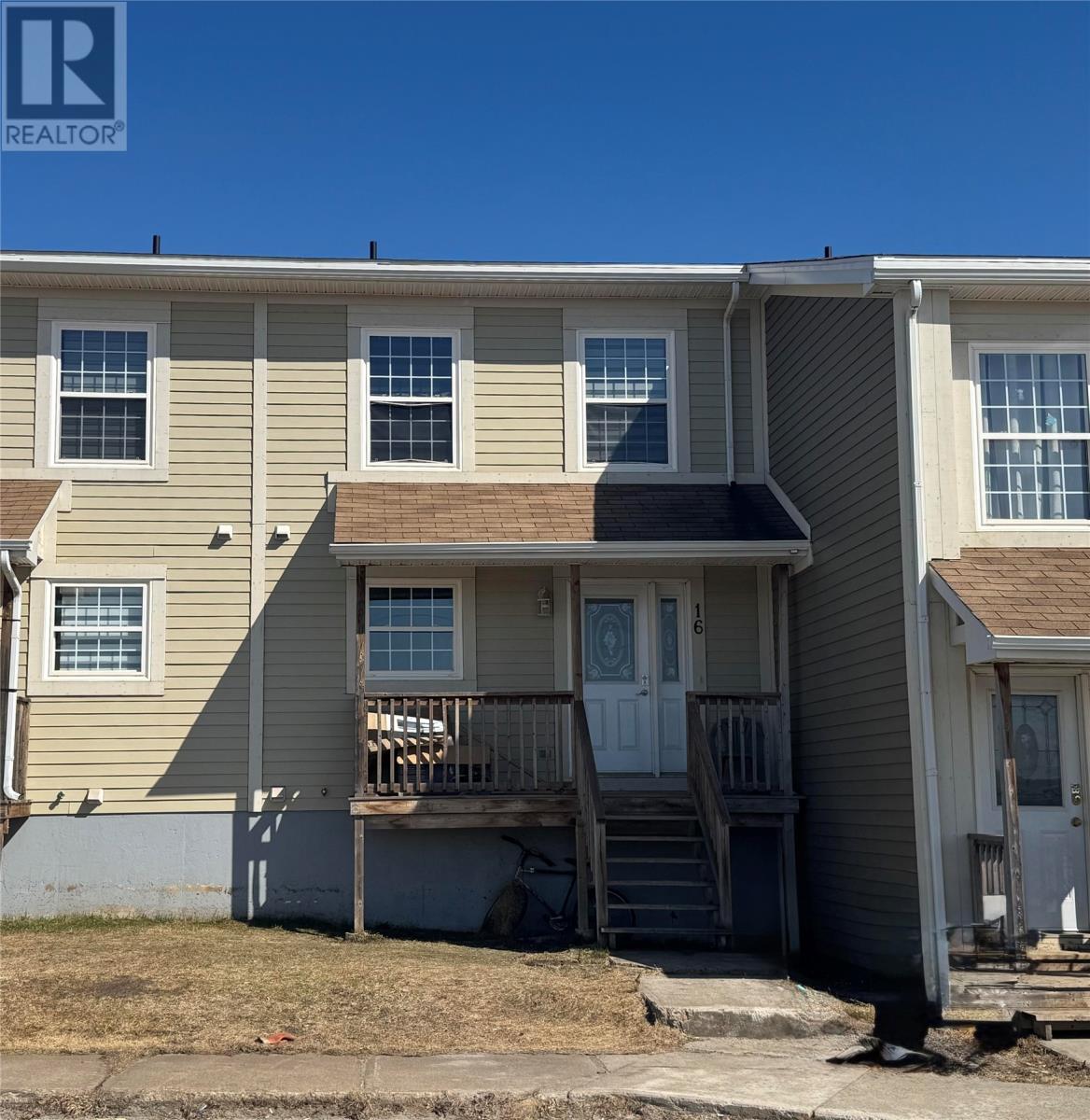 16 Flynn Lane Property Photo 1