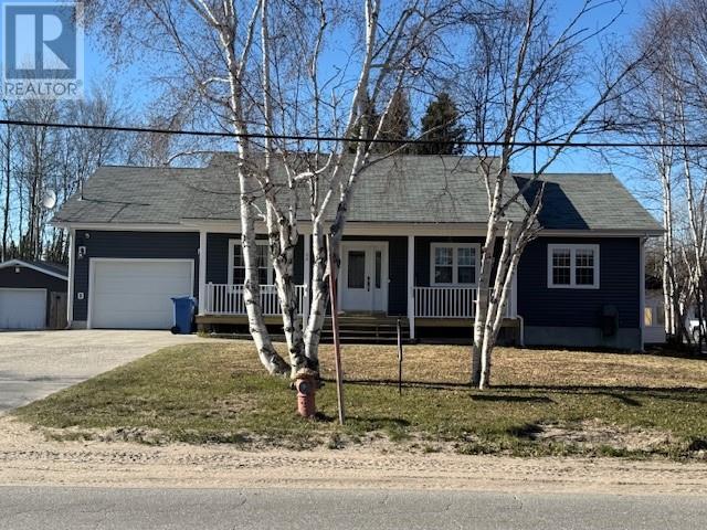 84b Palliser Crescent Property Photo 1