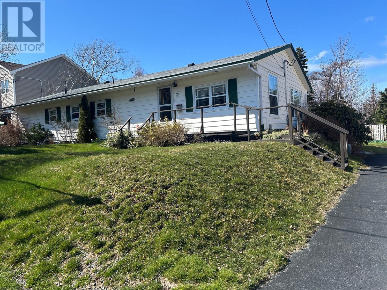 15 Fleetside Road