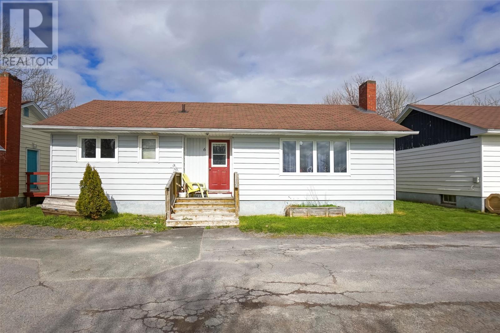 6 Bay Street Property Photo 1
