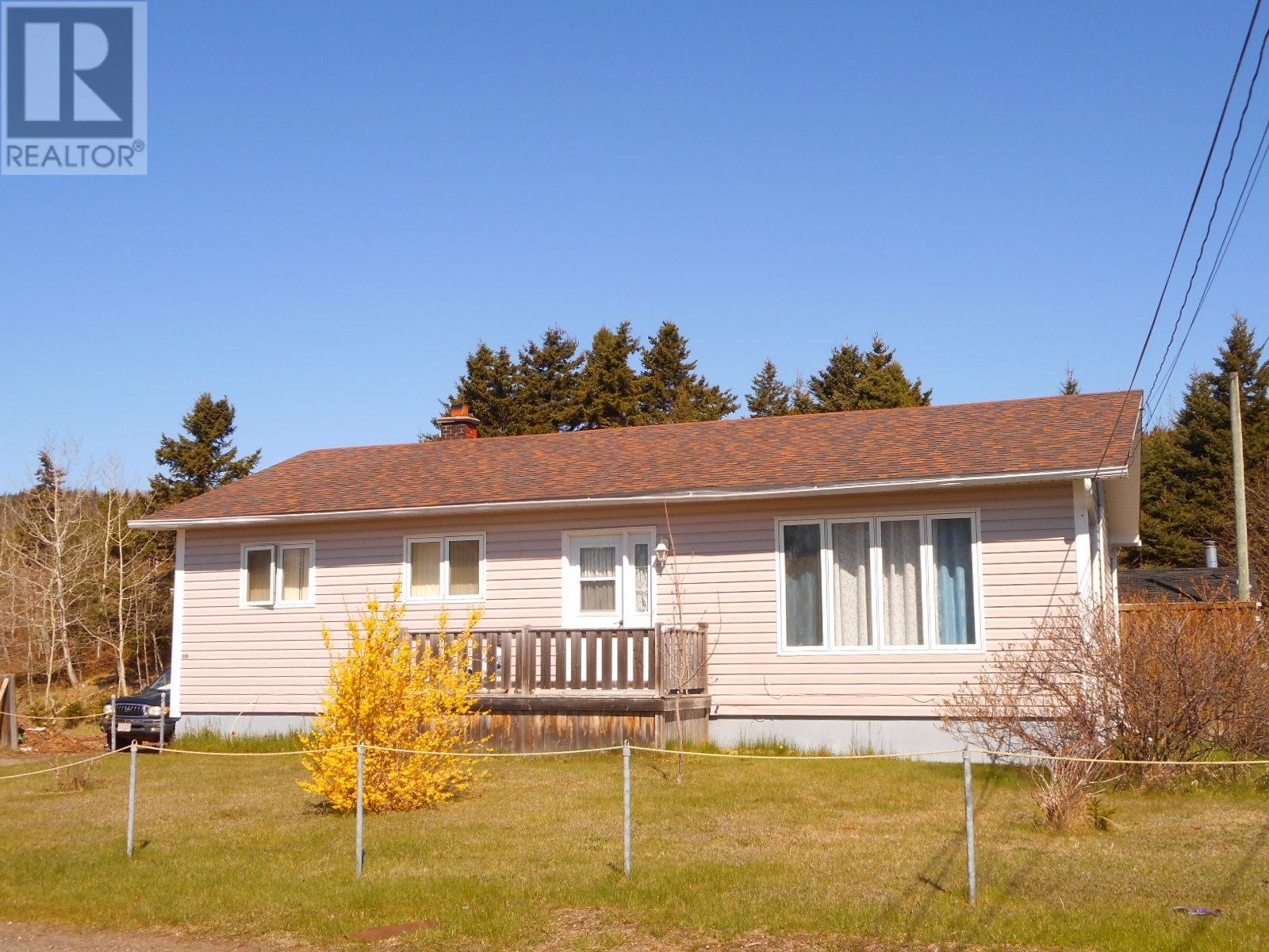 128 Bayview Road Property Photo 1