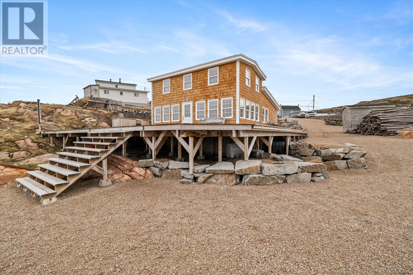 3 Coles Point