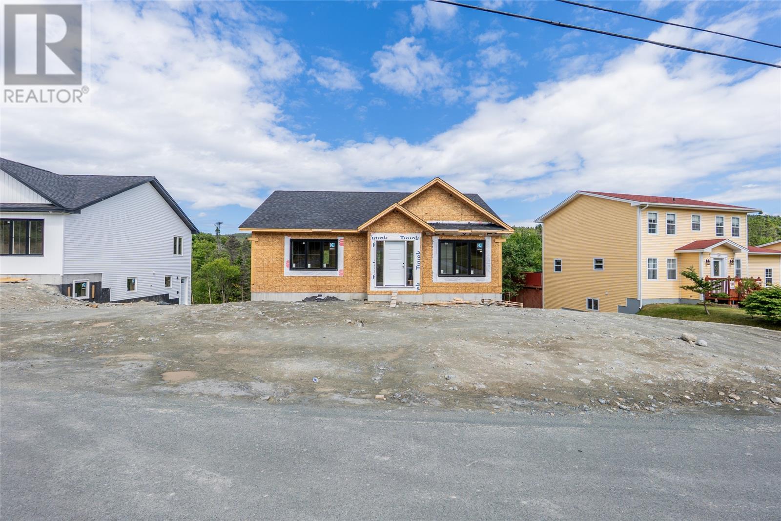 24 Whelans Crescent Property Photo 1