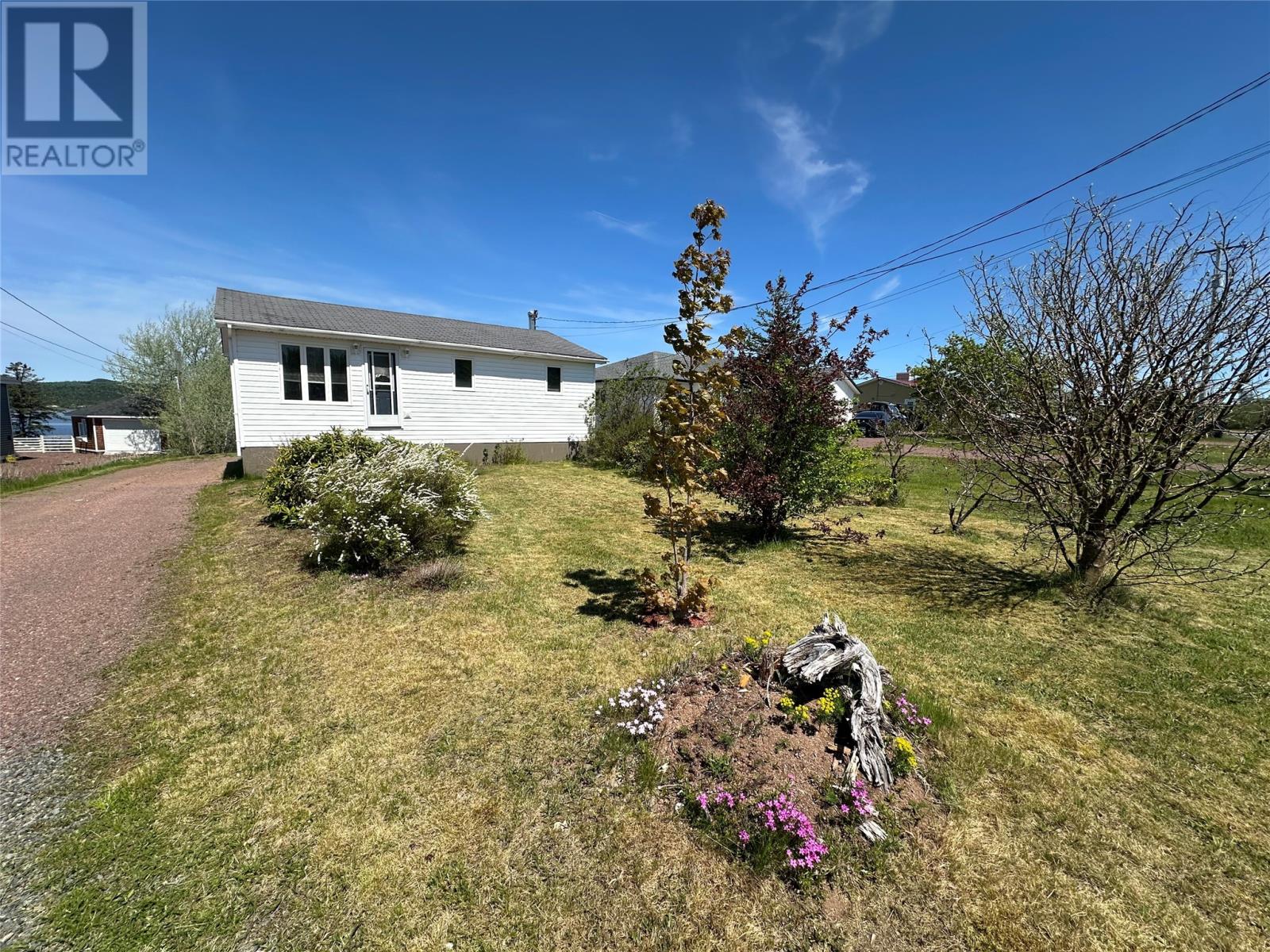 2 Sacrey's Road Property Photo 1