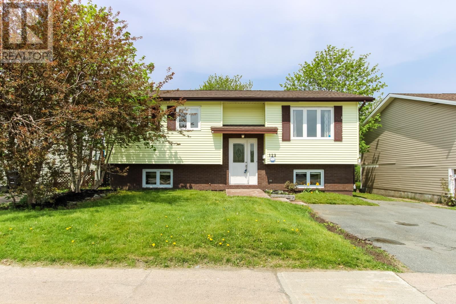 122 Frecker Drive