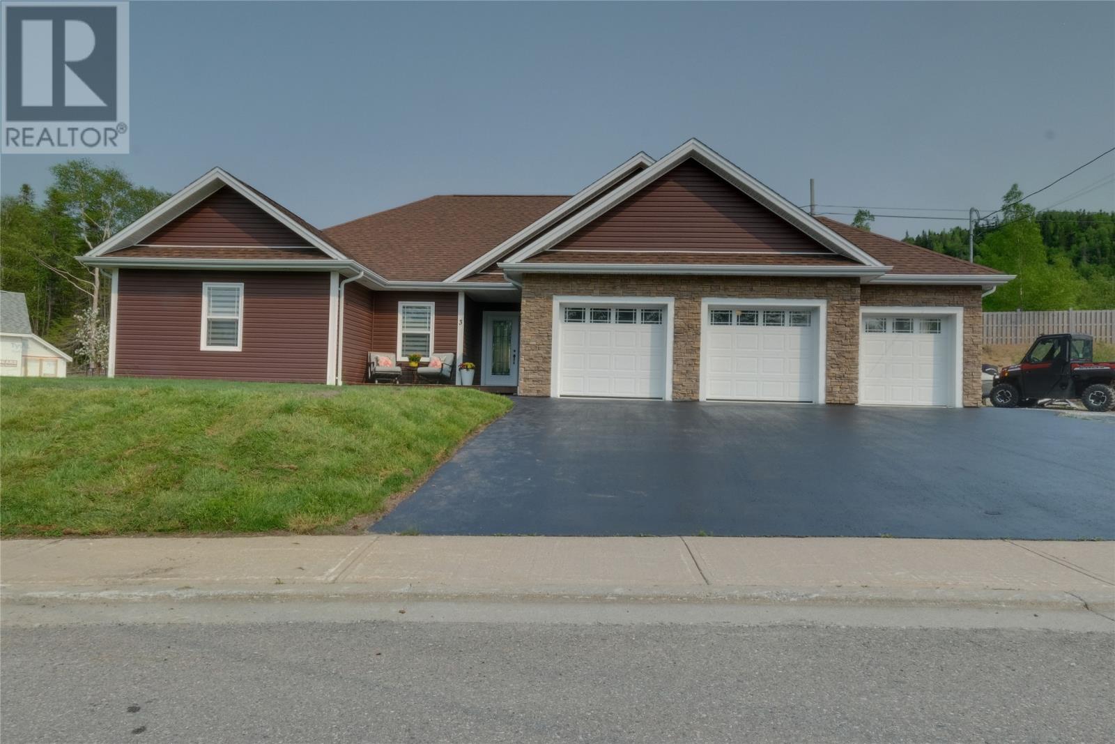 3 South Brook Drive Property Photo 1