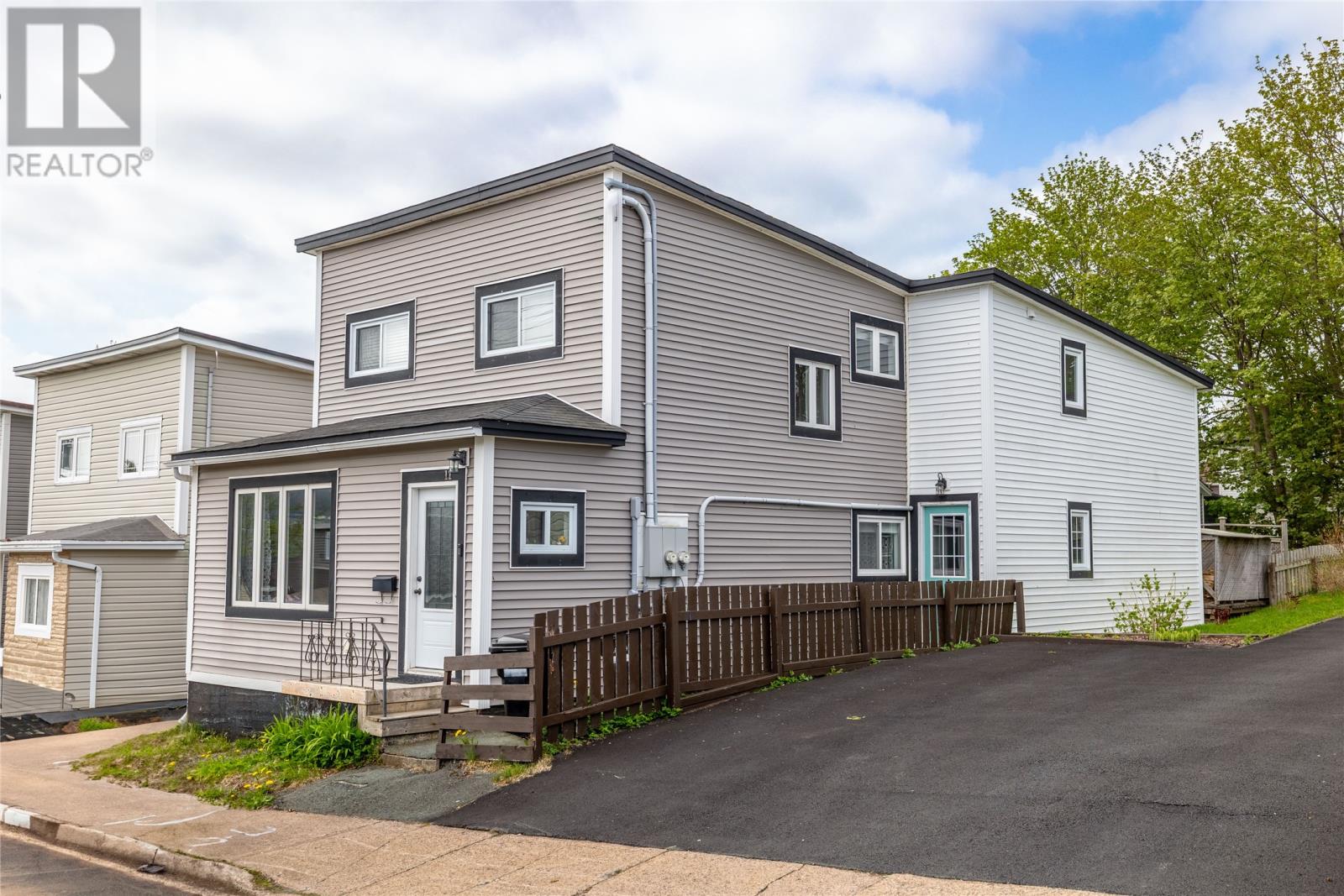 11 Mount Royal Avenue