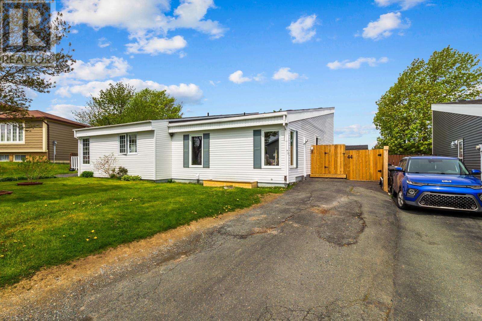 44 Gushue Avenue