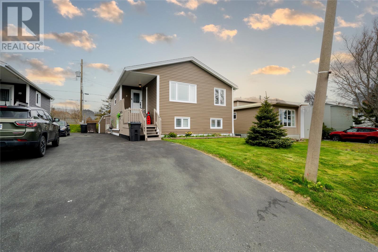 8 Wellington Crescent