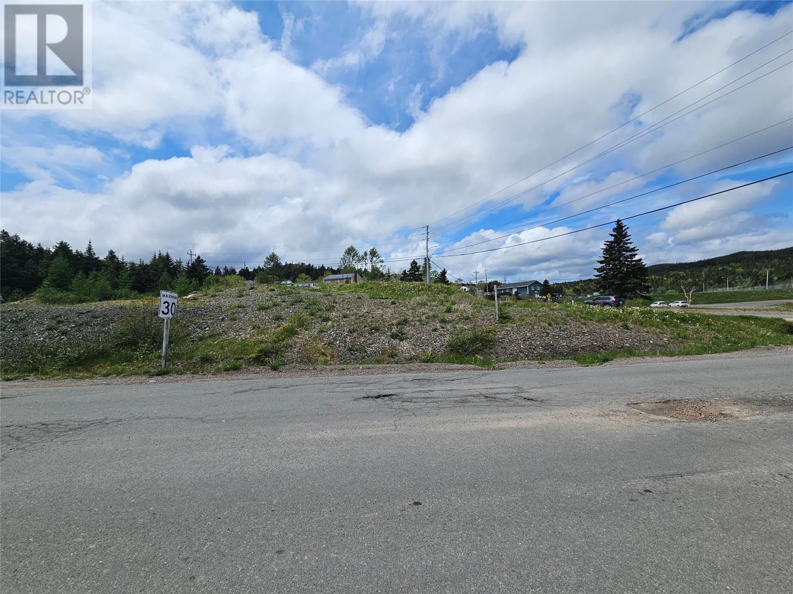 1b Harris Drive Property Photo 1