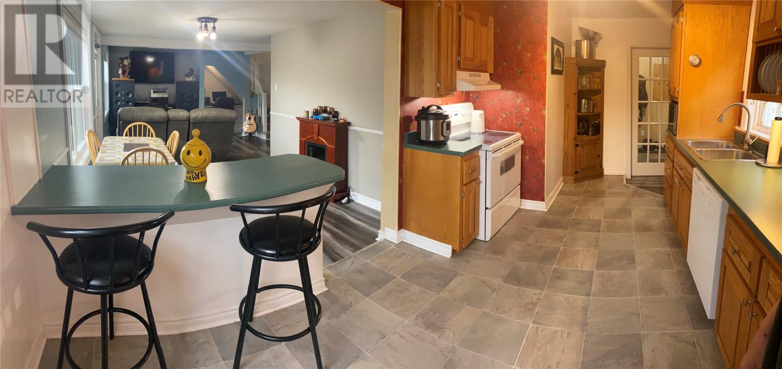32-34 Hynes Road Property Photo 8