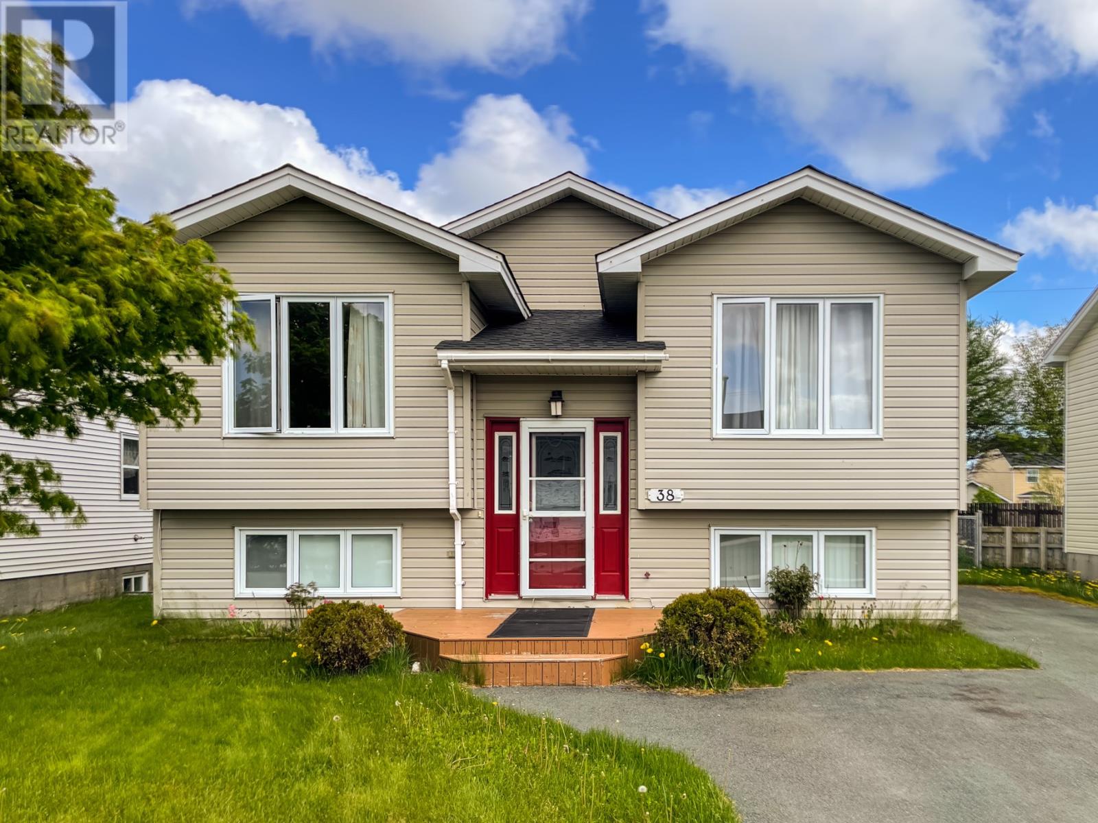 38 Stephanie Avenue