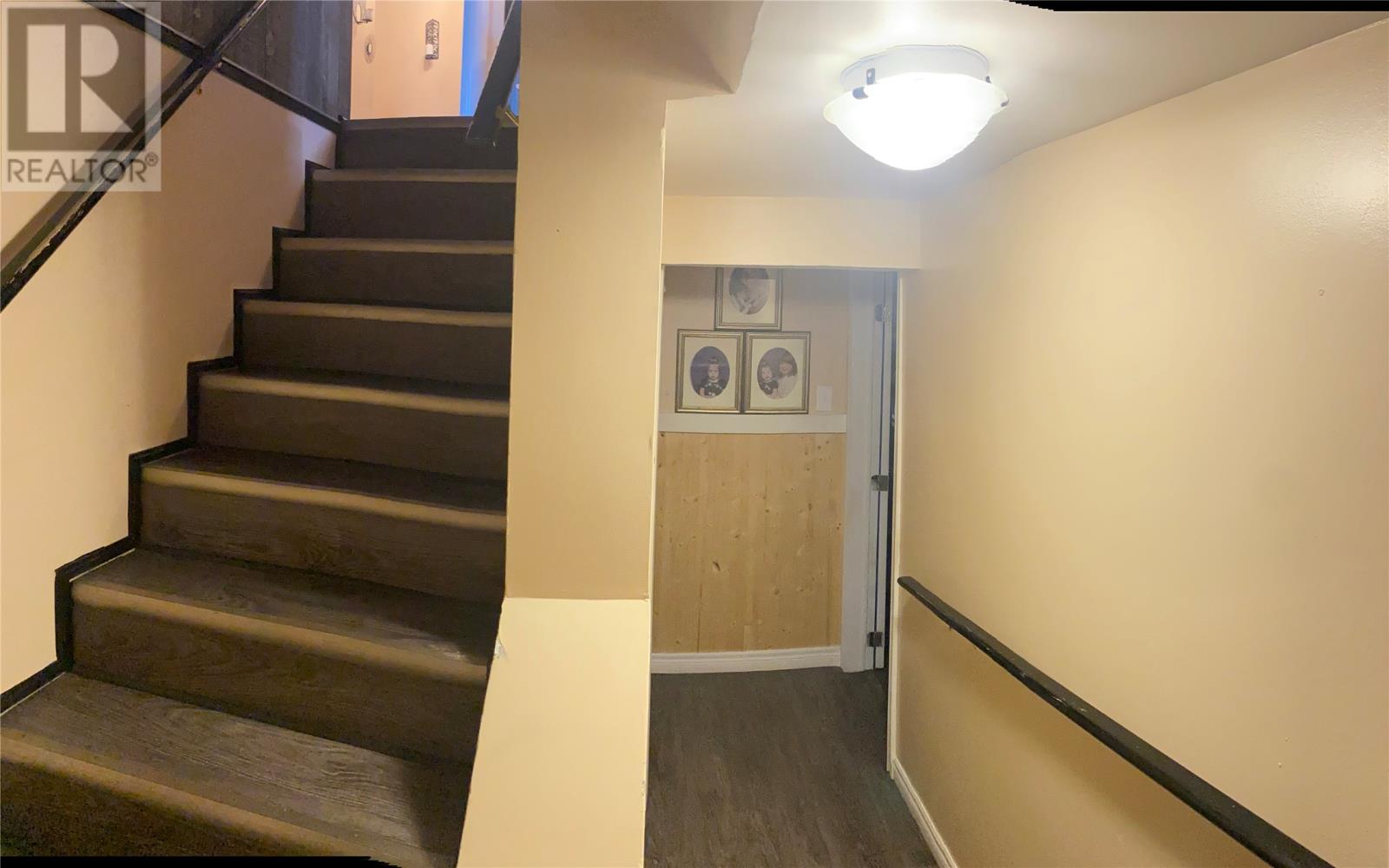 1 Crescent Street Property Photo 29