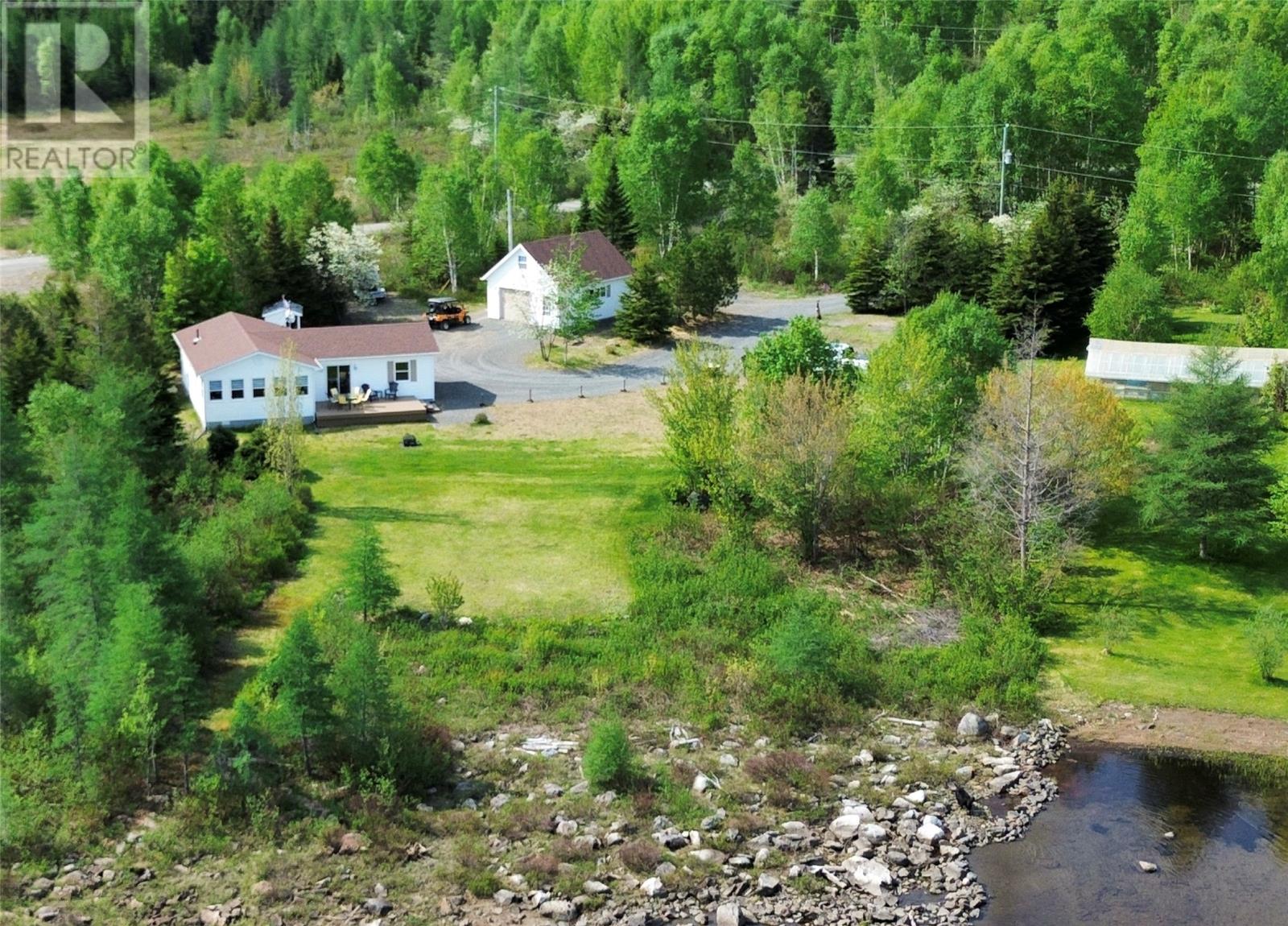 3 Joe's Lake Property Photo 1