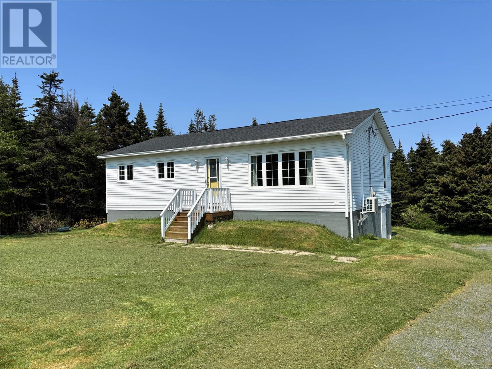 2 Main Highway Property Photo 1
