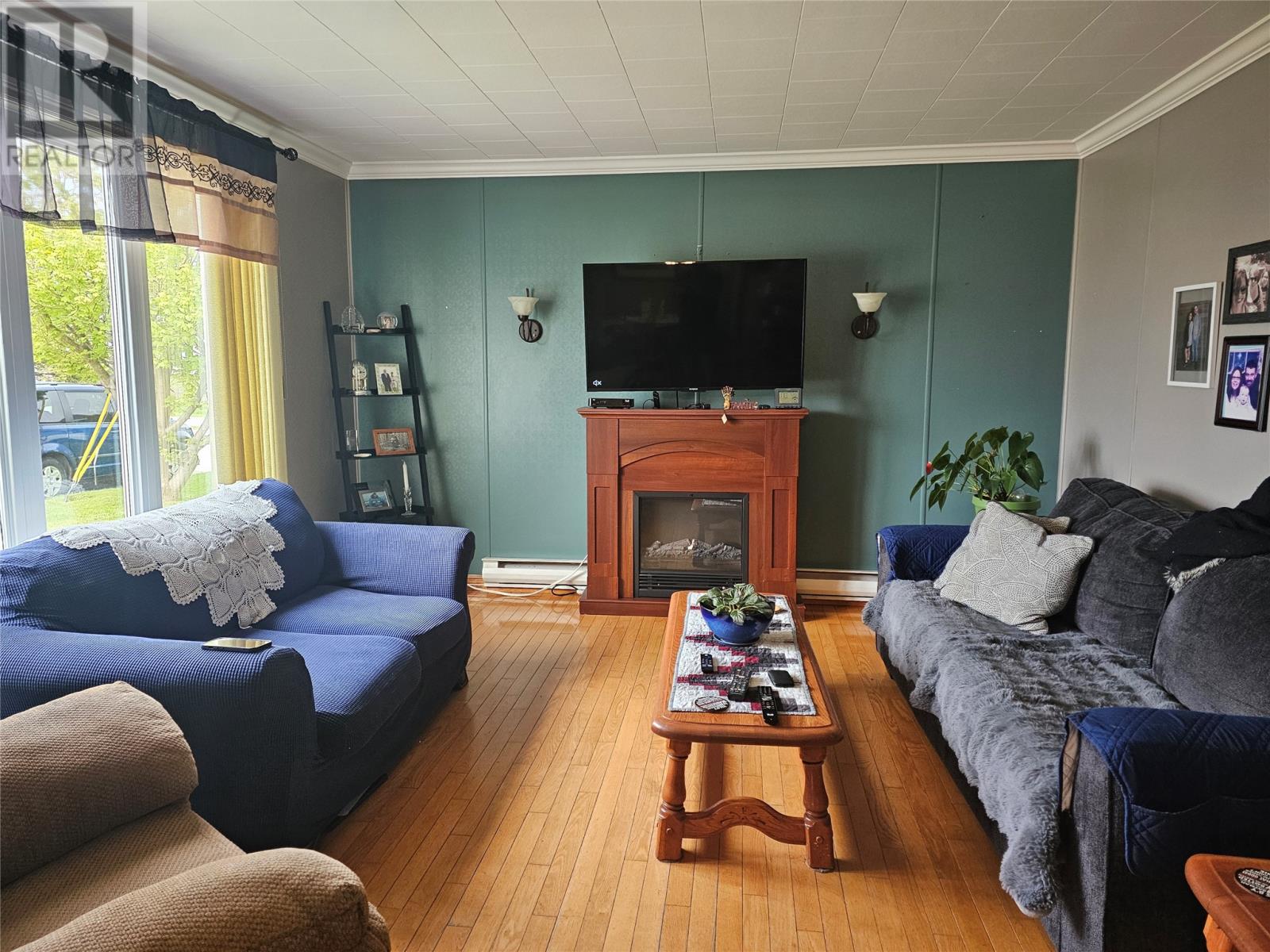 2 First Avenue Property Photo 9