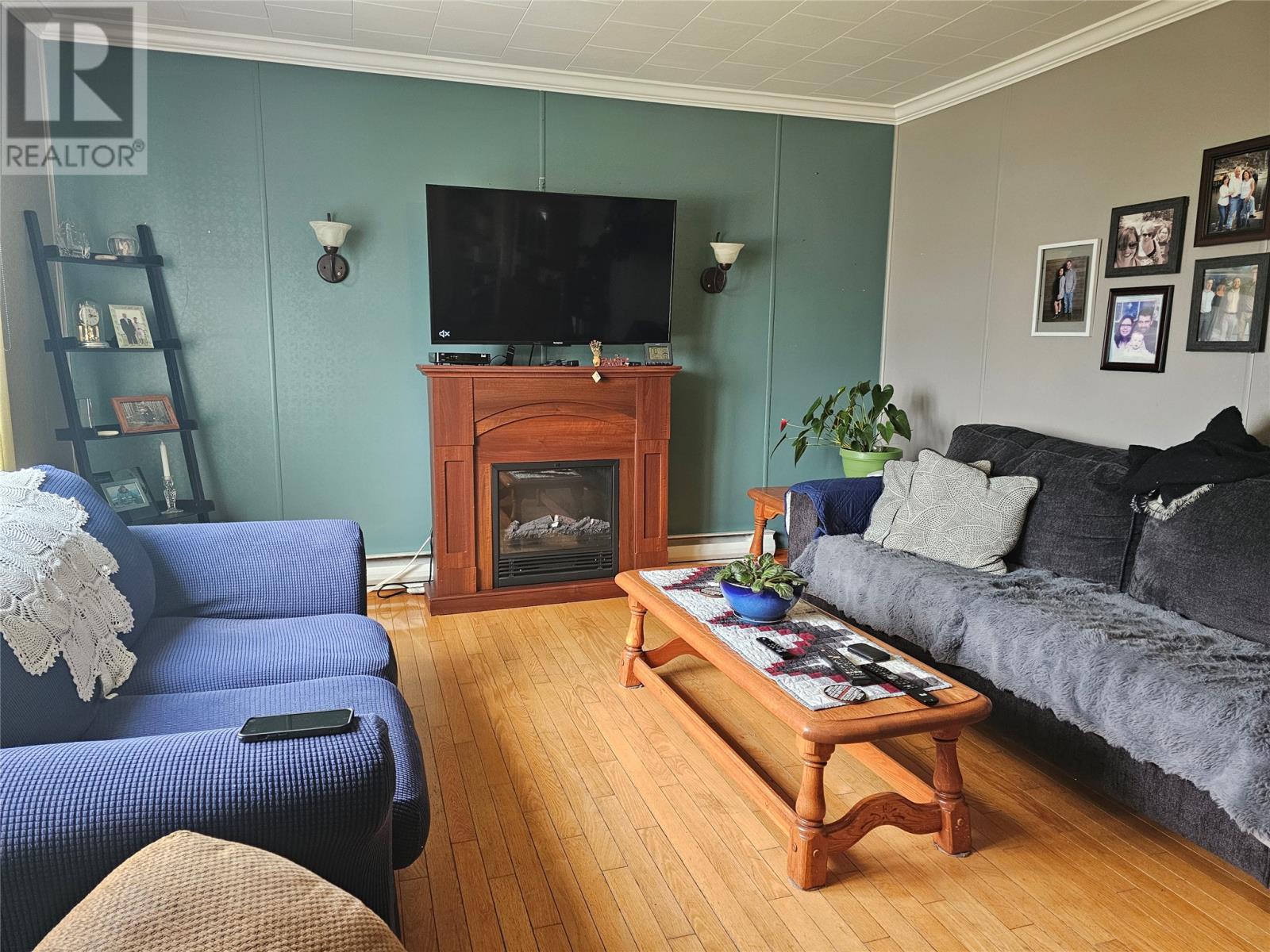 2 First Avenue Property Photo 12