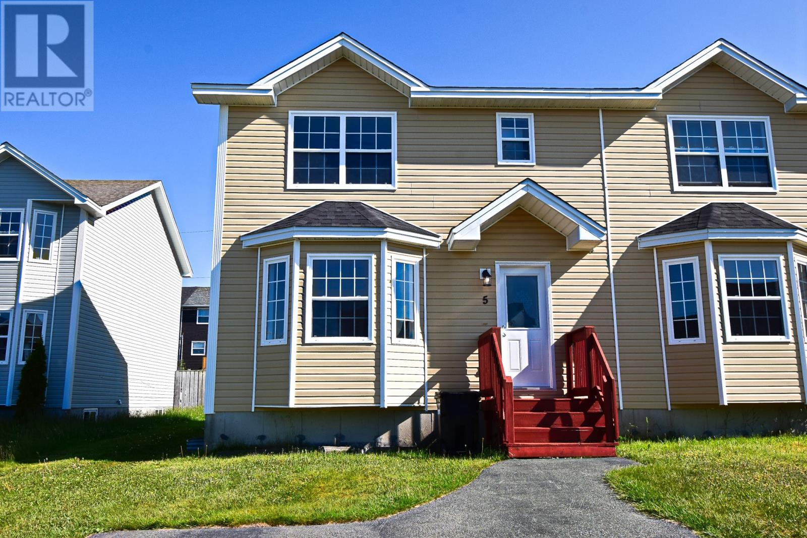 5 Meeker Place