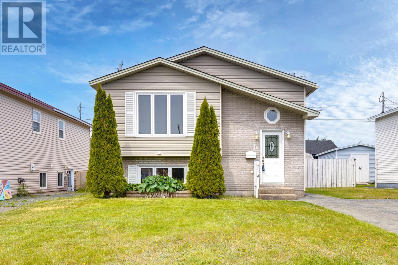 45 Frontenac Avenue