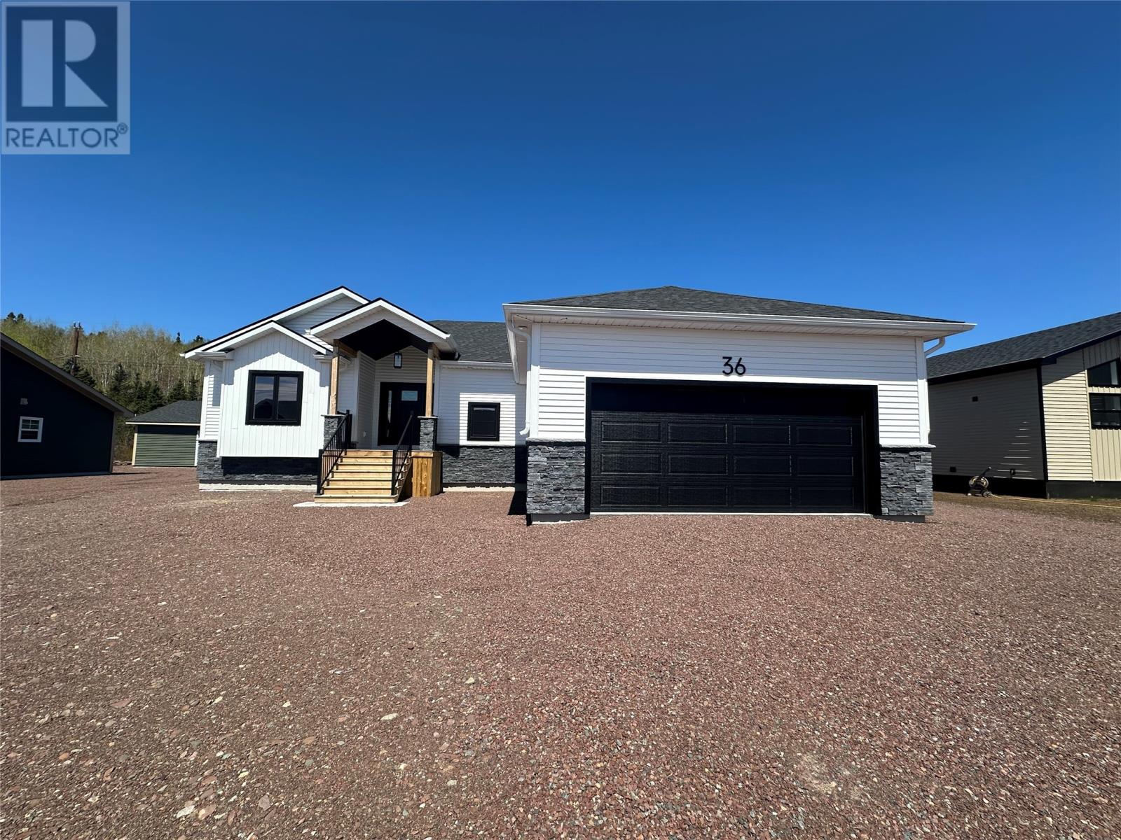 36 Mcdonald Crescent Property Photo 1