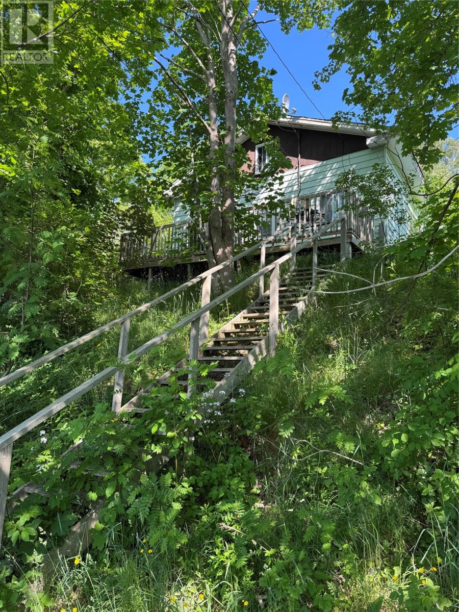 599 Southside Road