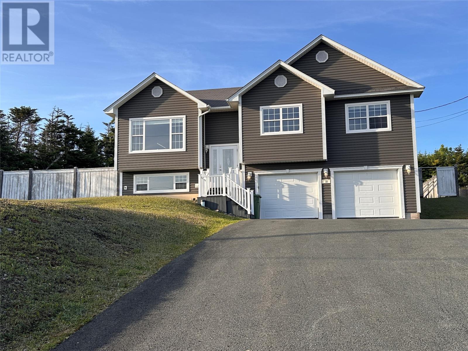 22 Dock Point Street Property Photo 1