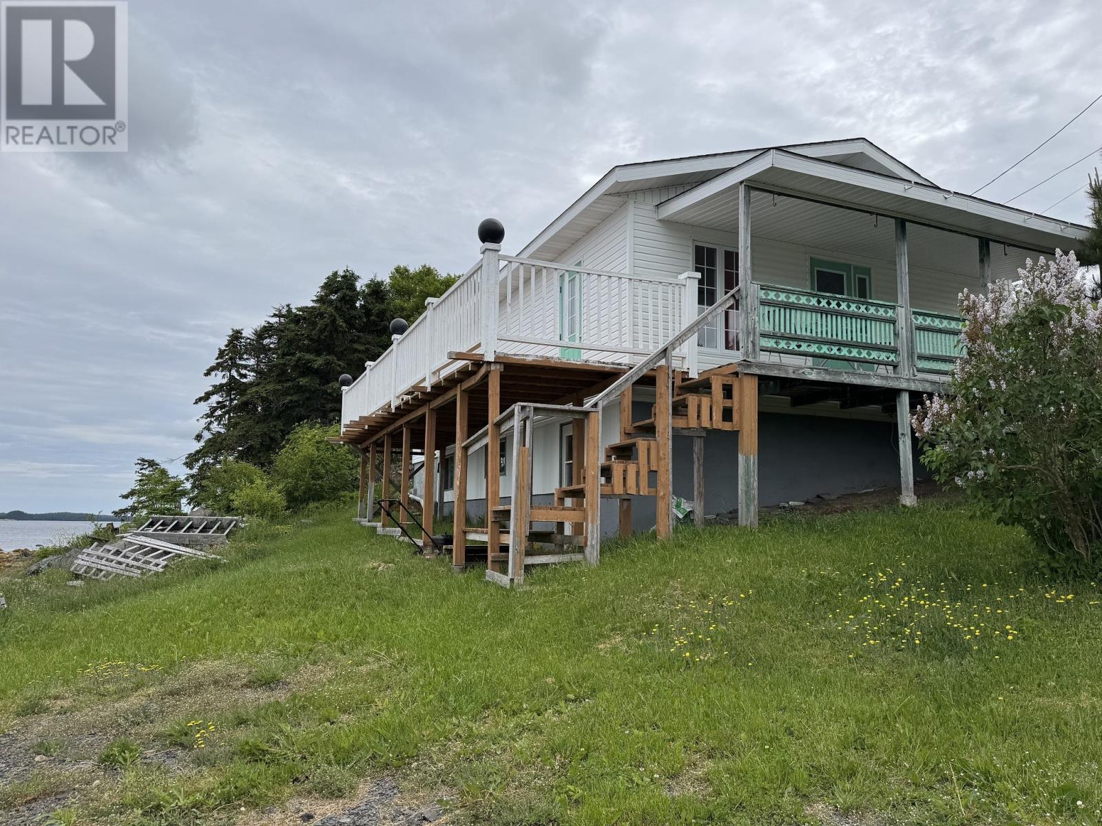 13 Southside Road Property Photo 2