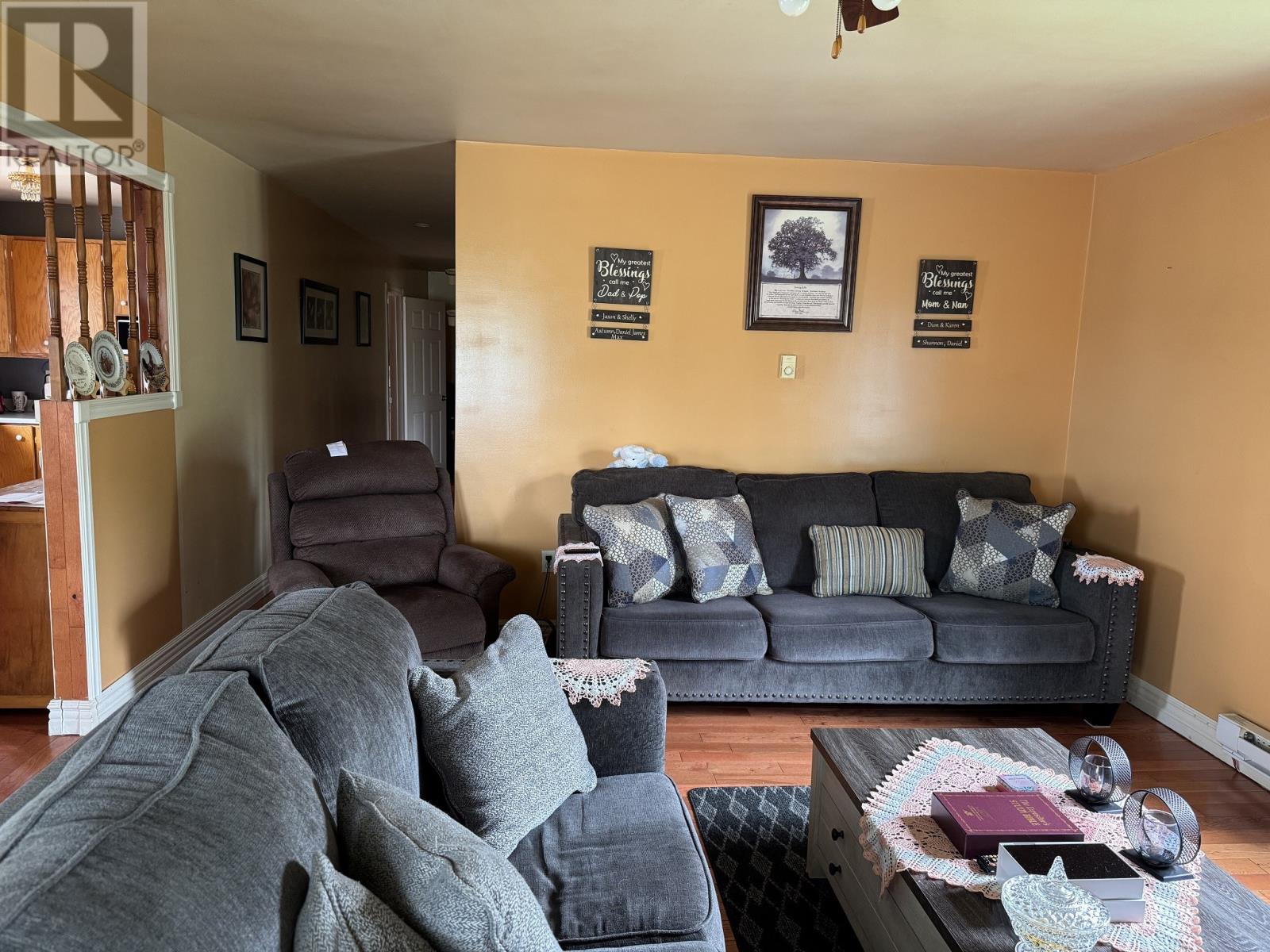 13 Southside Road Property Photo 5