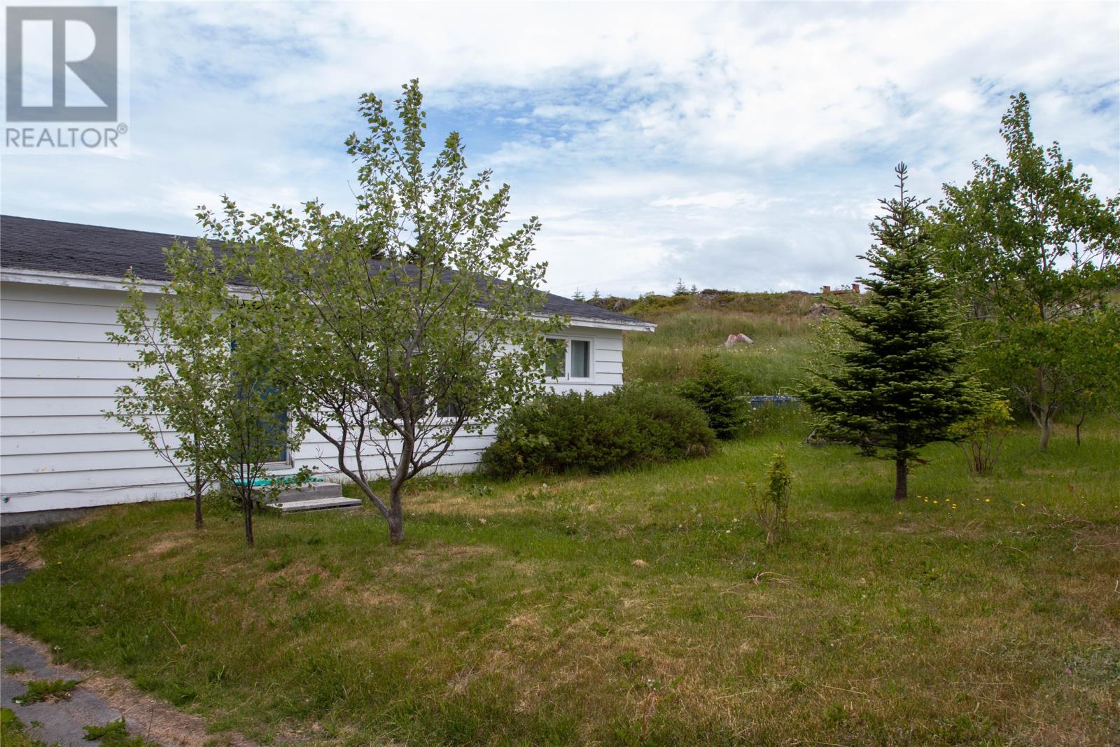 9 Lookout Road