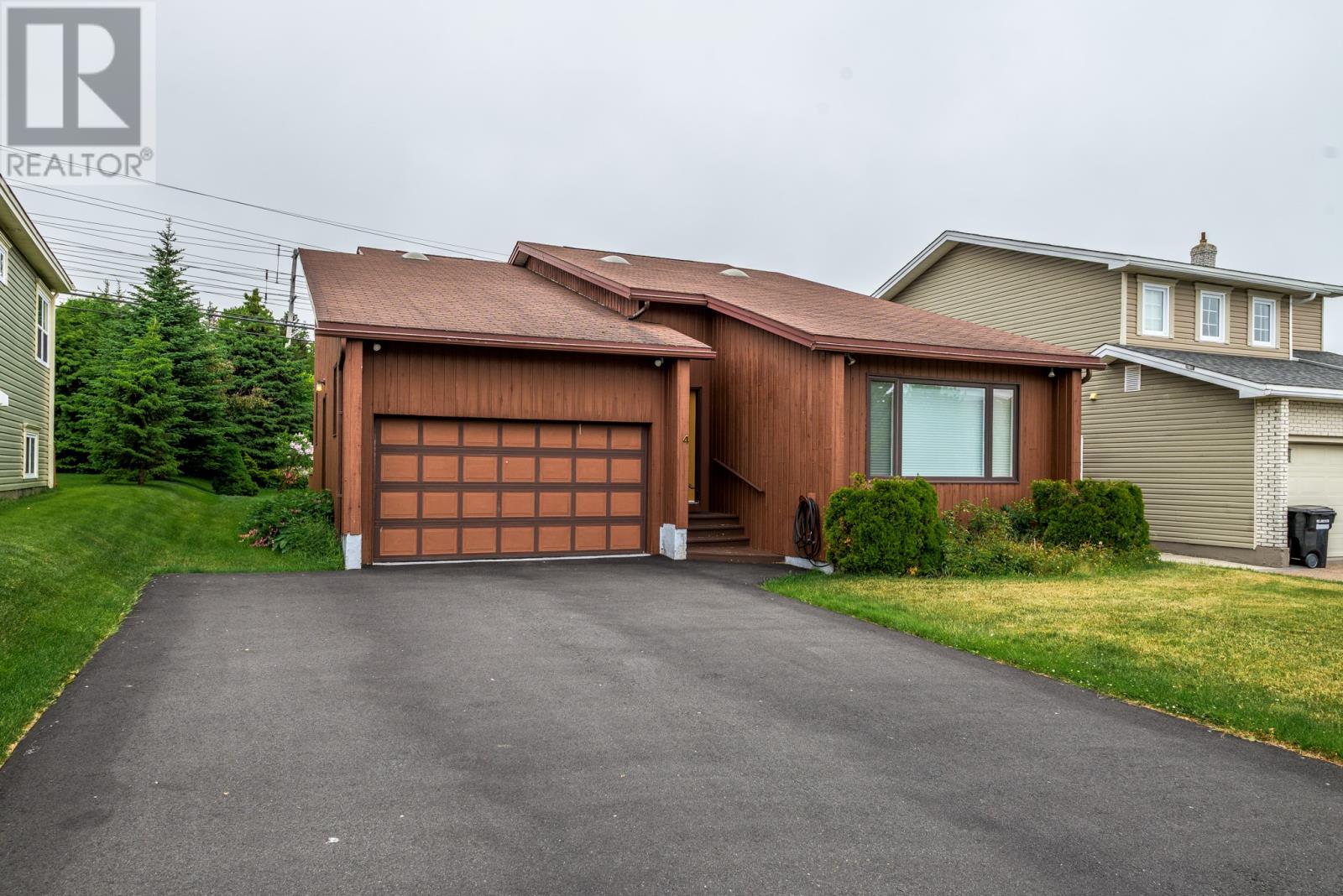 4 Paddy Dobbin Drive
