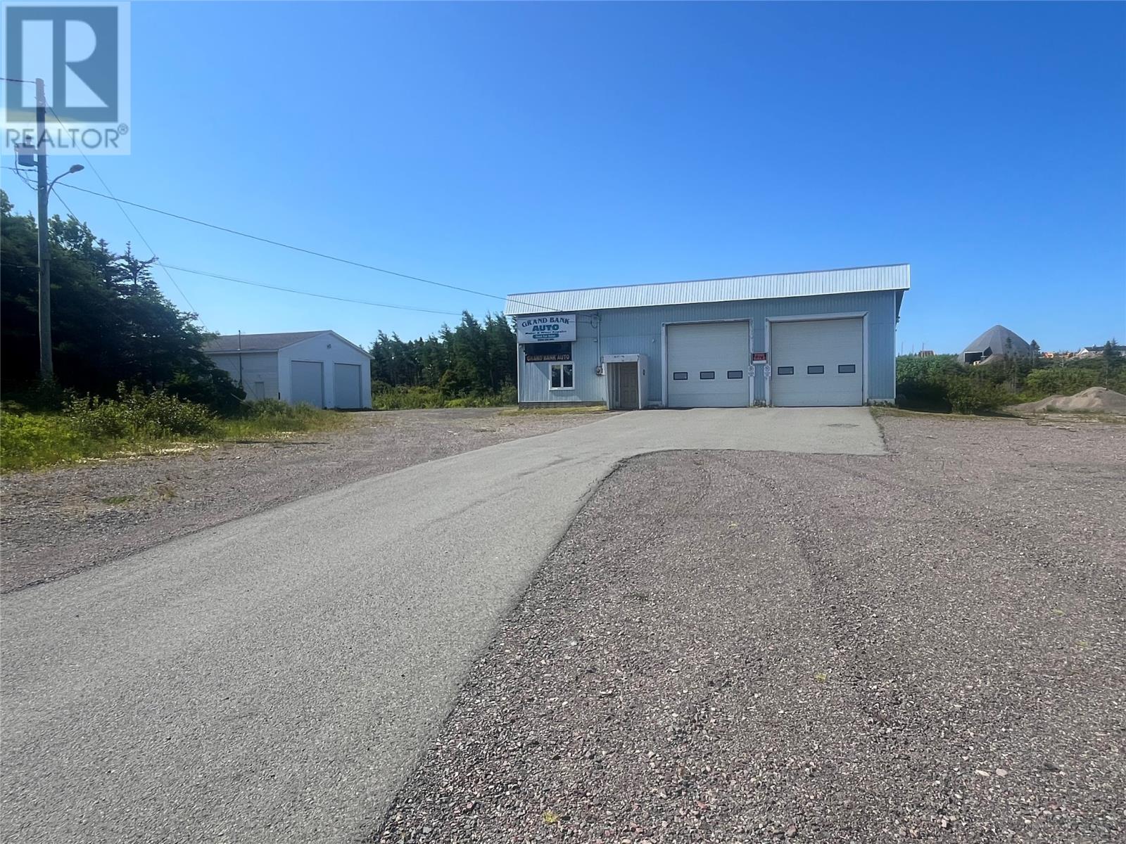 5 Grandview Boulevard Property Photo 1