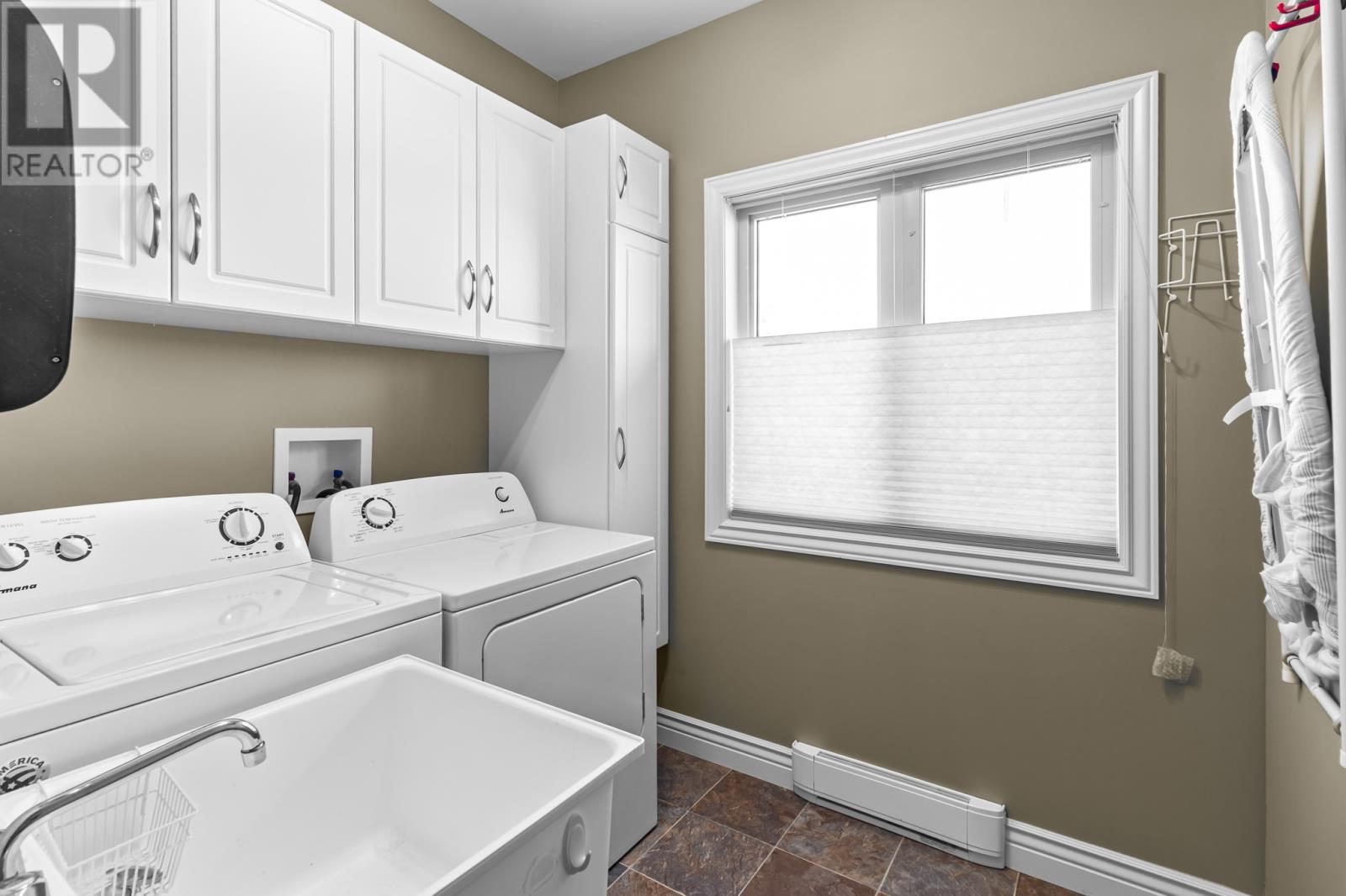21 Agustus Avenue Property Photo 10